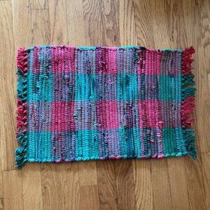 Red and Green with Fringe Thick Mat